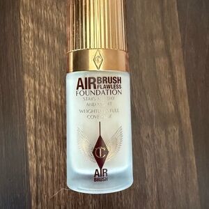 Charlotte Tilbury Airbrush Flawless Foundation